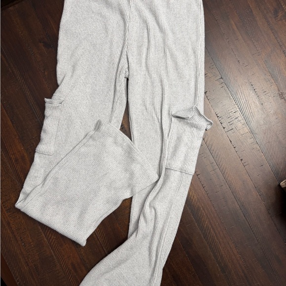 Women's Gray Ribbed Set - Picture 3 of 8